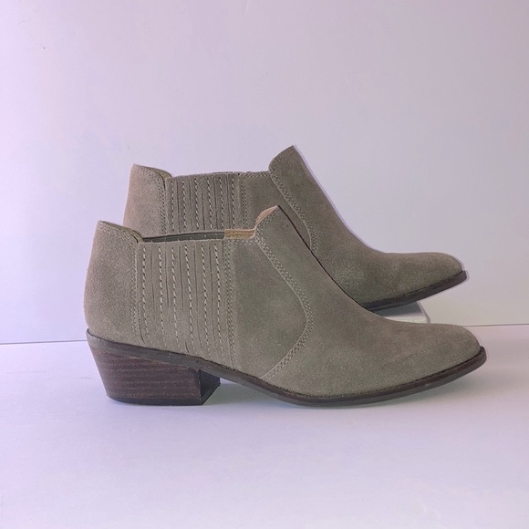 GUC LUCKY 🍀 BRAND Booties Folley Suede Bootie Women’s Size 9M Western Bo… - Picture 1 of 10
